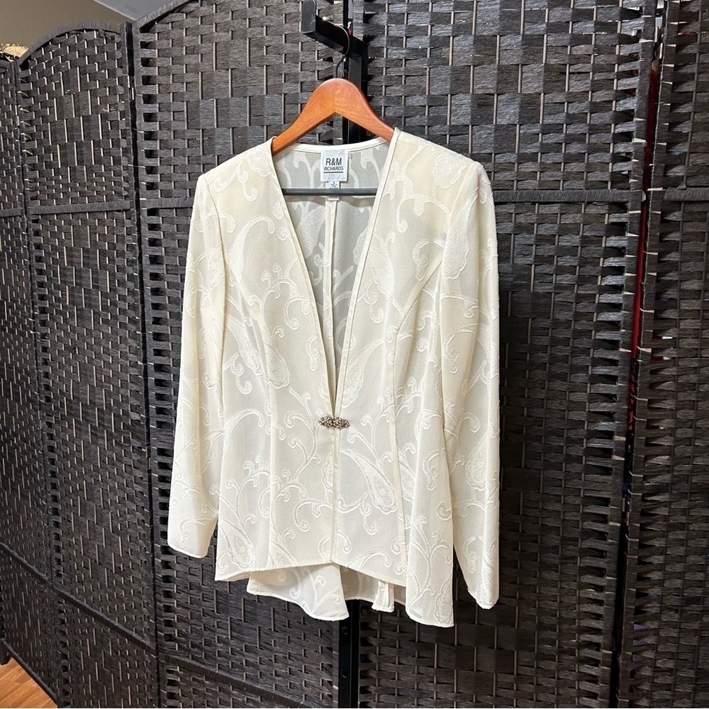 R&M Richards Vintage Paisley Print pearl blouse size 8 medium with tail - Picture 8 of 12